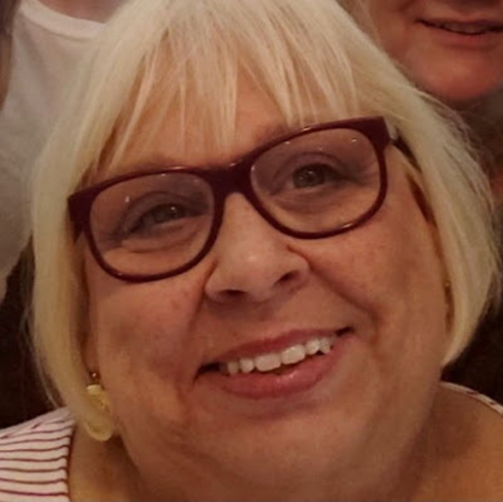 Meet your Posher, Debbie